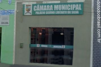 Câmara Munici...